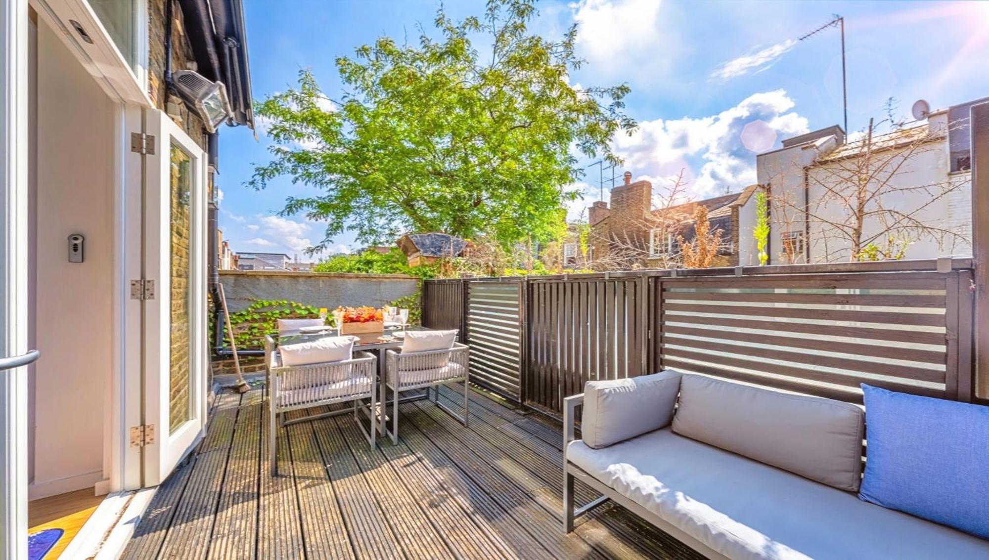 Designer Victorian Flat With Large Terrace Lägenhet London Exteriör bild