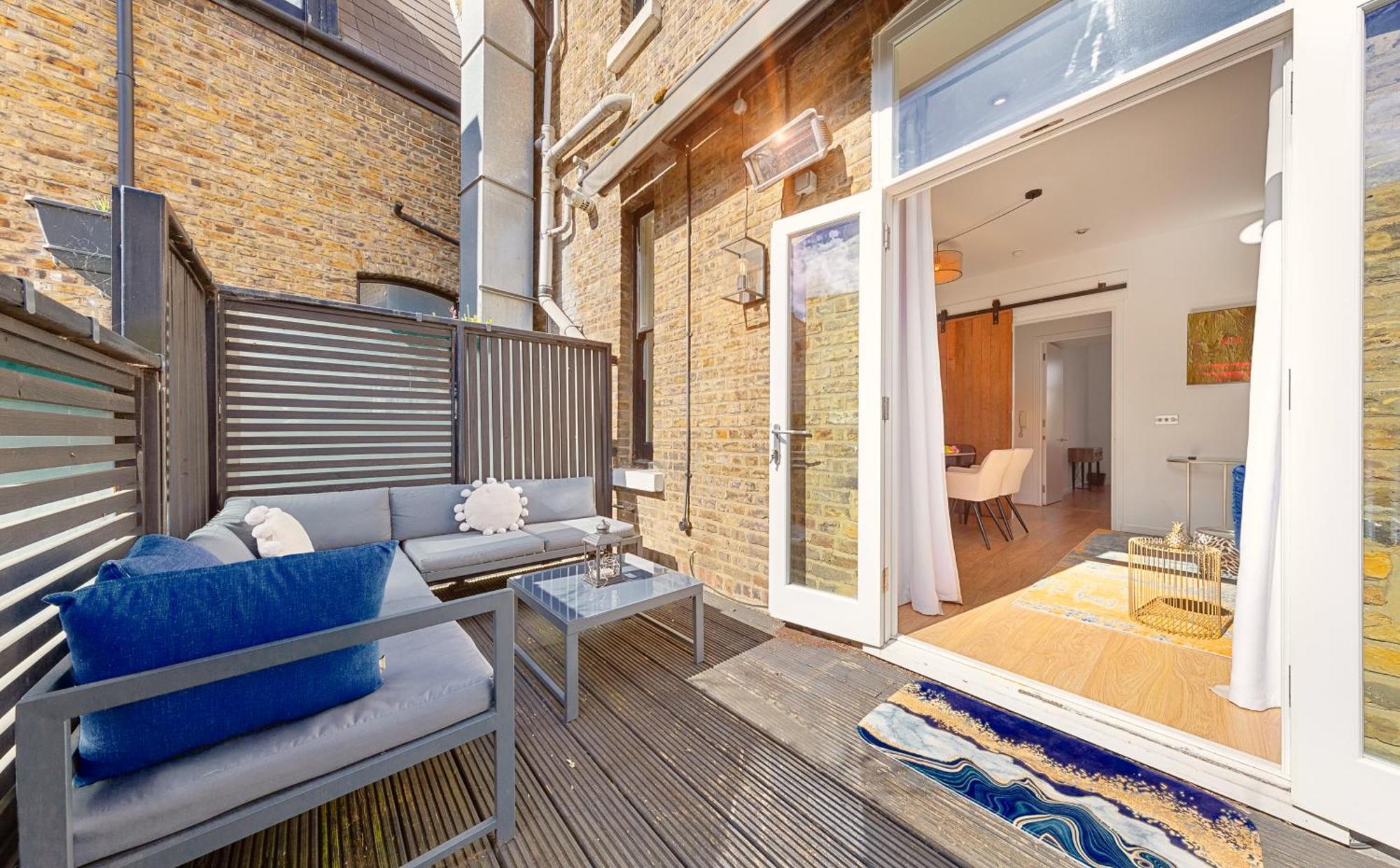 Designer Victorian Flat With Large Terrace Lägenhet London Exteriör bild